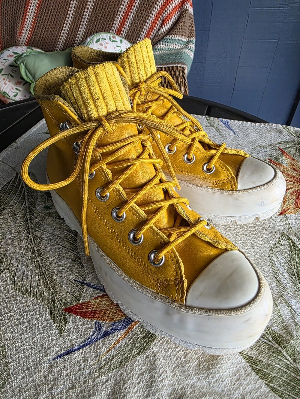 Converse GOR-TEX Women's Yellow Gold High-Top Platform Sneakers LUGGED SOLE